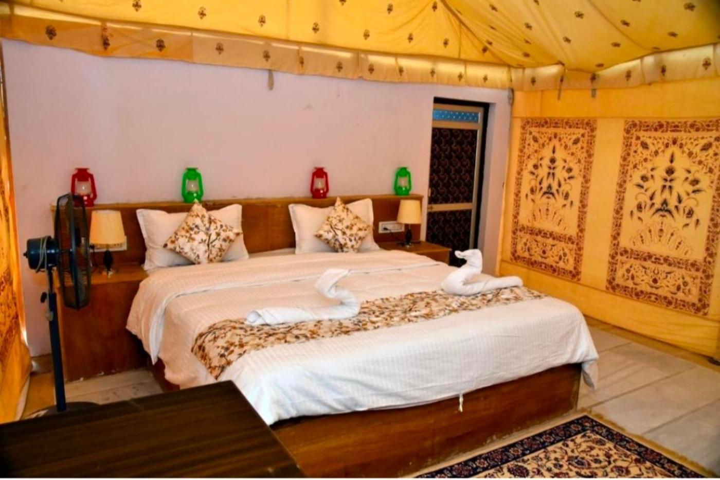 The Saffron Desert Camp Jaisalmer Dış mekan fotoğraf